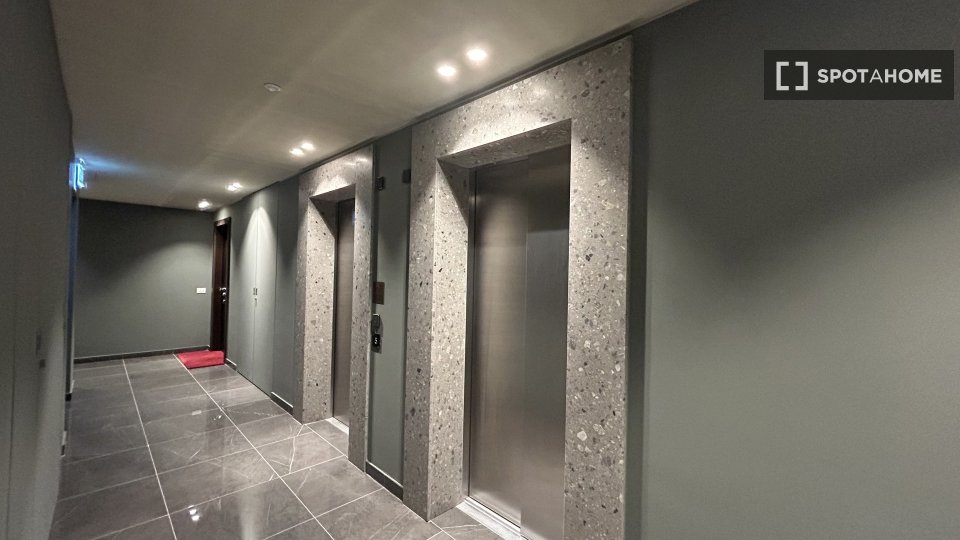 Apartment Milan, 2 beds, 91m² — photo 5