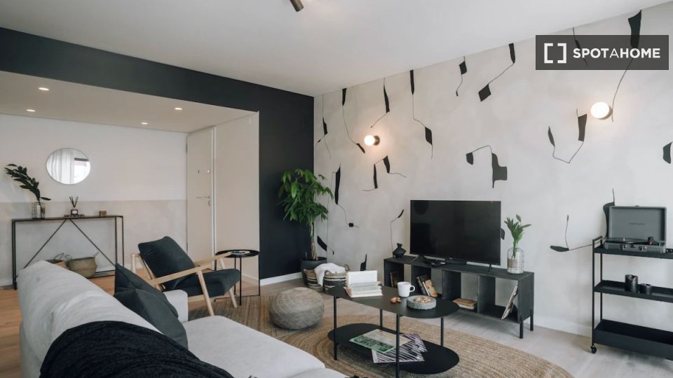 Apartment Lisbon, 2 beds — photo 16