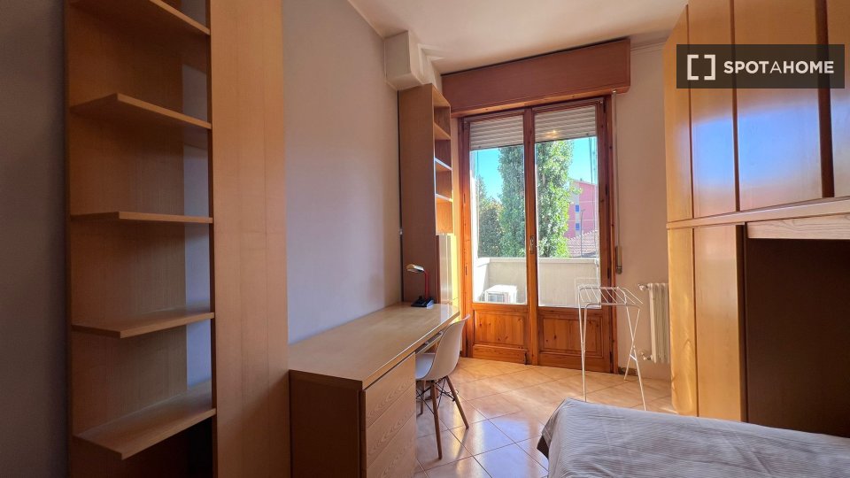 Double room Bologna, 4 beds — photo 7