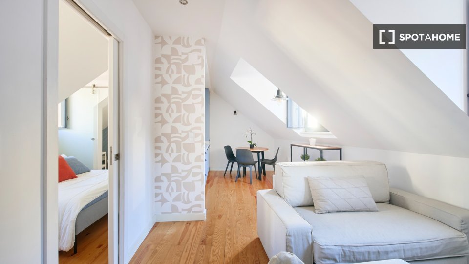 Apartment Lisbon, 1 bed — photo 15