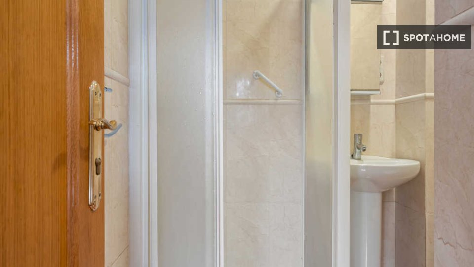 Chambre double Madrid, 34 chambres — photo 13