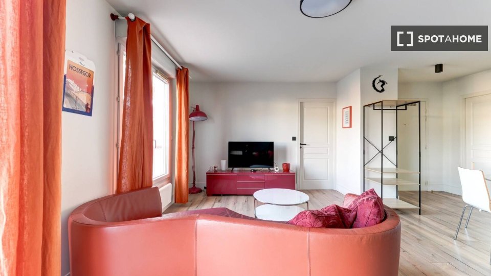 Apartment Lyon, 1 bed — photo 1