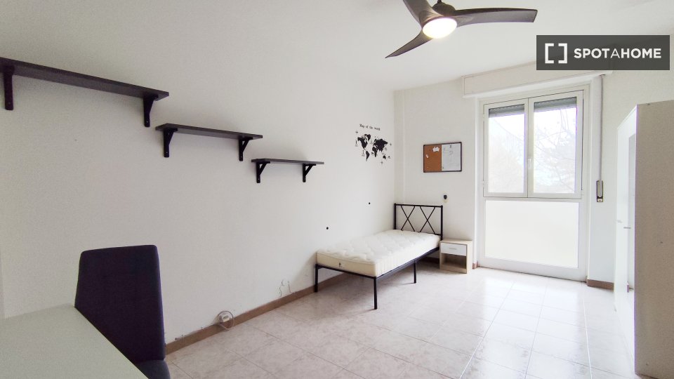 Double room Milan, 3 beds, 118m² — photo 10