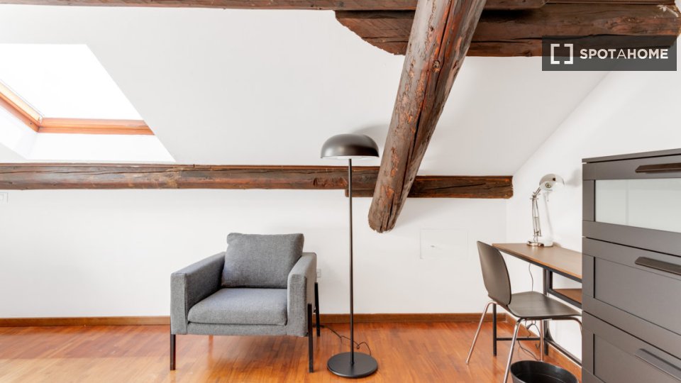 Double room Milan, 6 beds, 100m² — photo 11