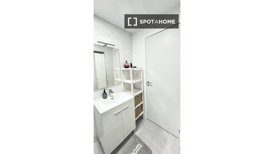 Double room Valencia, 2 beds — photo 2