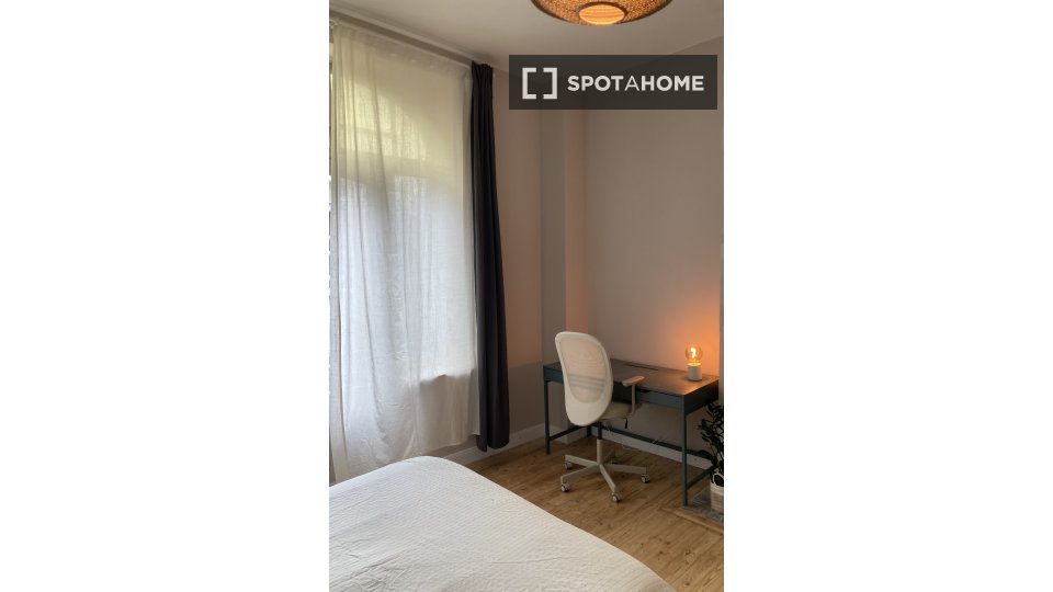 Double room Brussels, 4 beds — photo 6