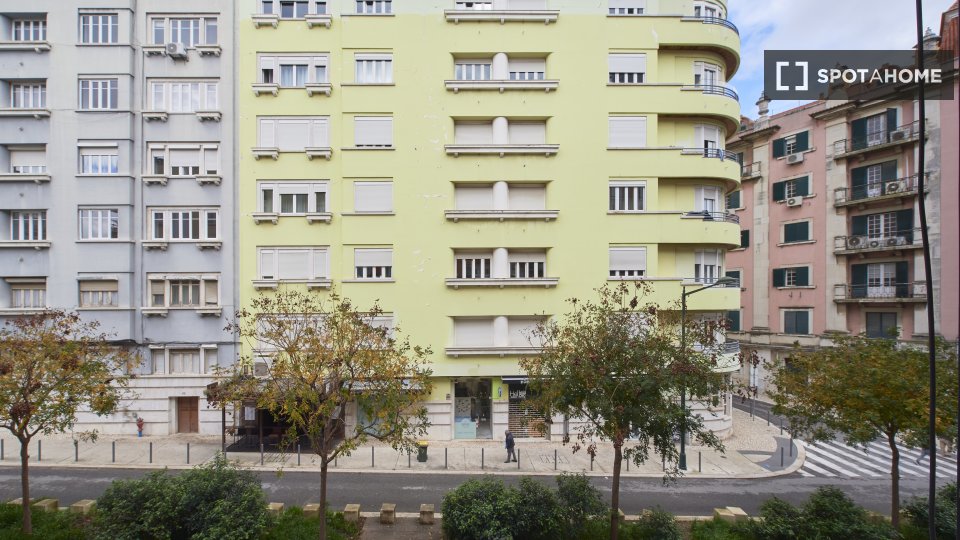 Double room Lisbon, 9 beds — photo 34