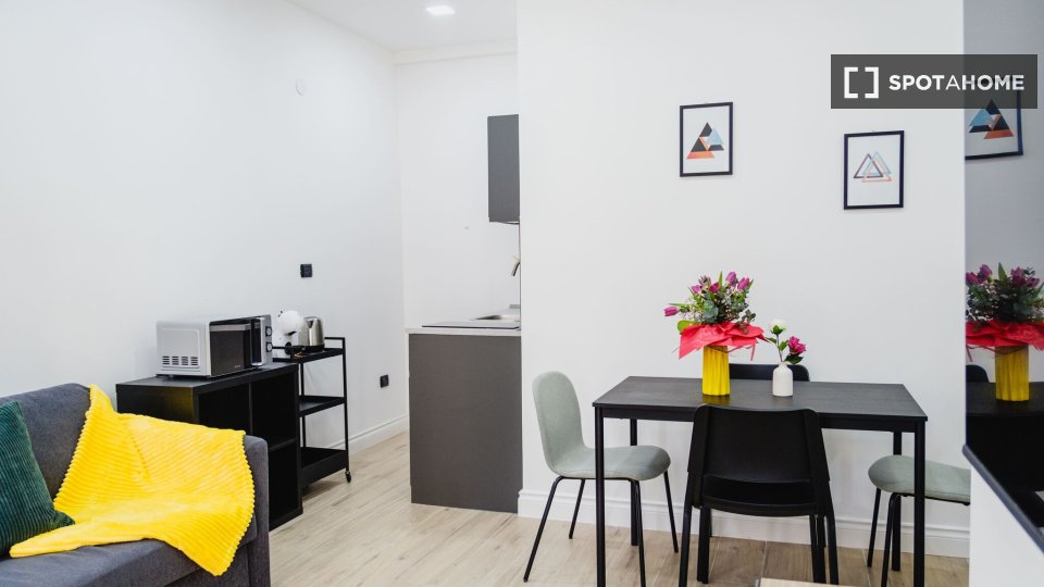Apartment Naples, 2 beds, 70m² — photo 3