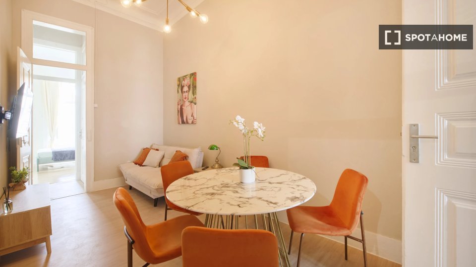Double room Lisbon, 9 beds — photo 16