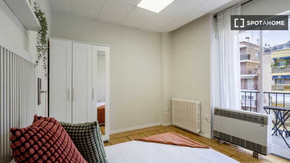 Double room Madrid, 8 beds — photo 20