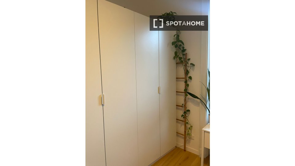 Double room Milan, 2 beds — photo 22