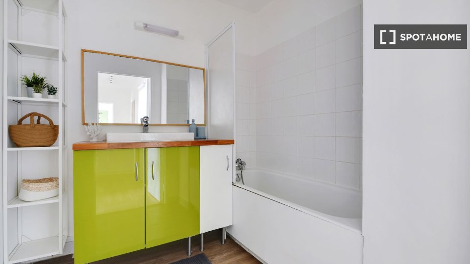 Double room Paris, 4 beds — photo 12