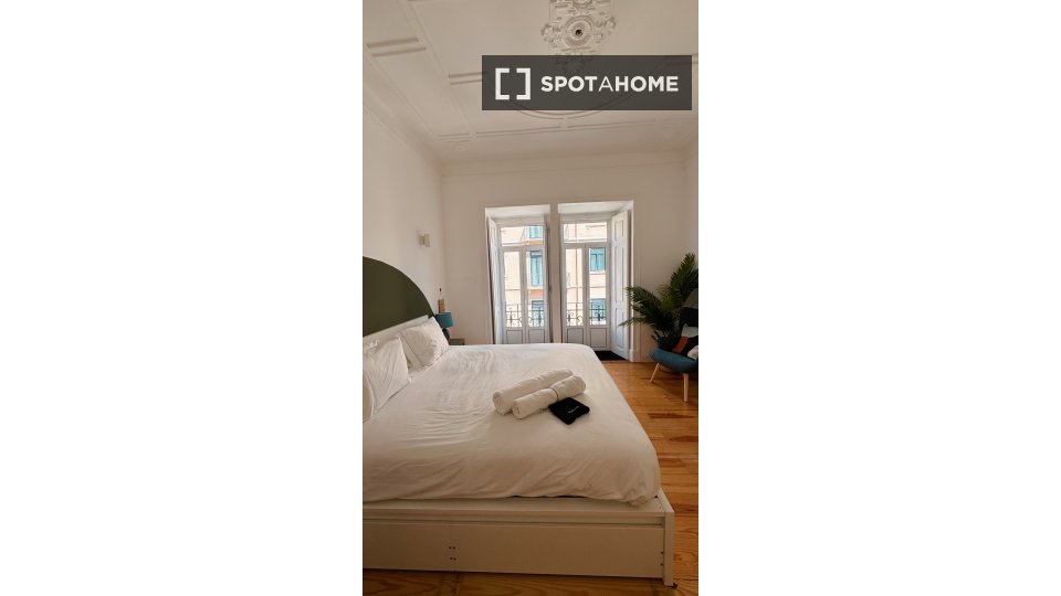 Double room Lisbon, 6 beds, 140m² — photo 40