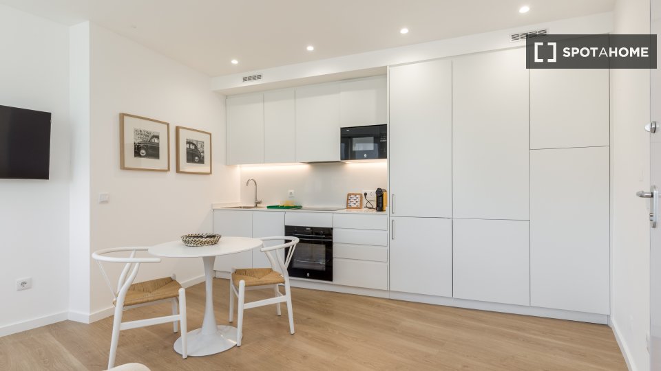 Apartment mono Porto, 40m² — photo 17
