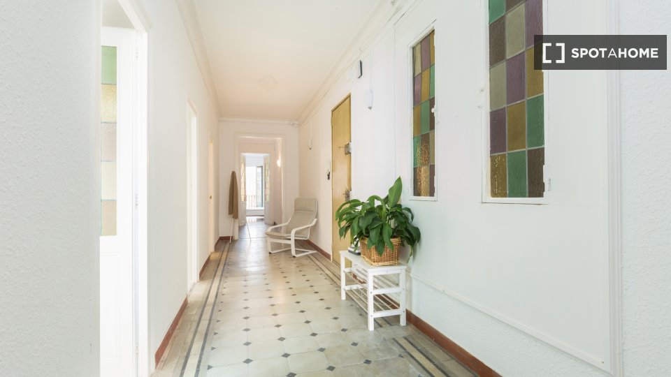 Double room Barcelona, 6 beds, 100m² — photo 14