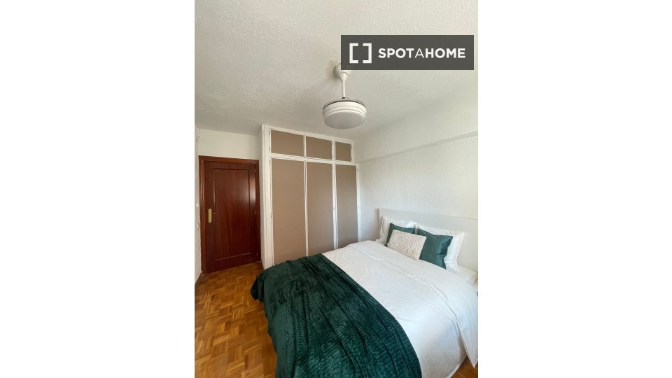Double room Madrid, 6 beds — photo 19