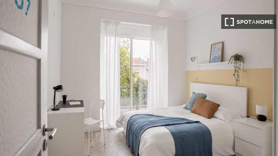 Double room Lisbon, 7 beds — photo 4