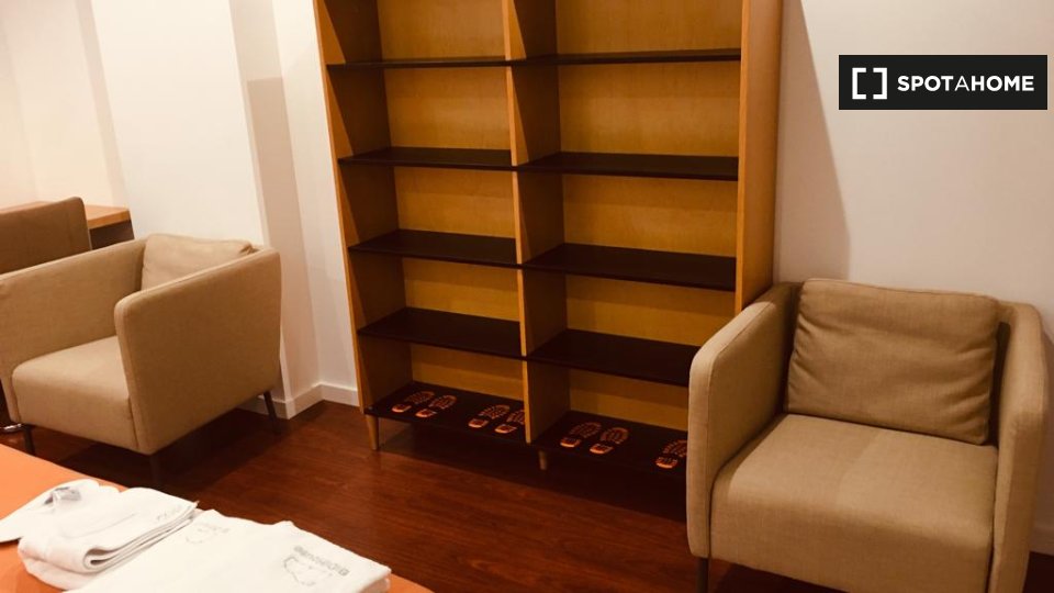 Double room Porto, 11 beds — photo 9