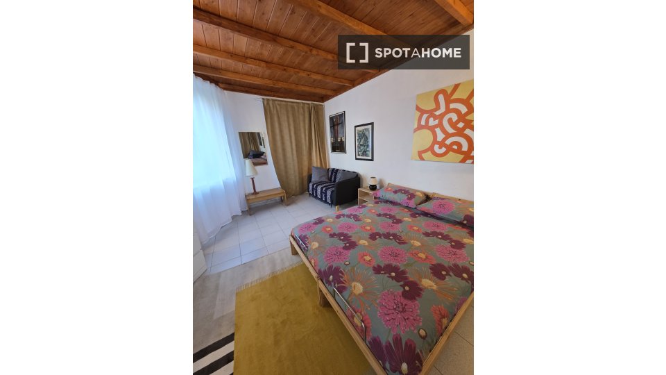Apartment Milan, 1 bed, 55m² — photo 1