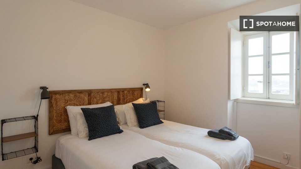 Apartment Coimbra, 2 beds, 75m² — photo 24