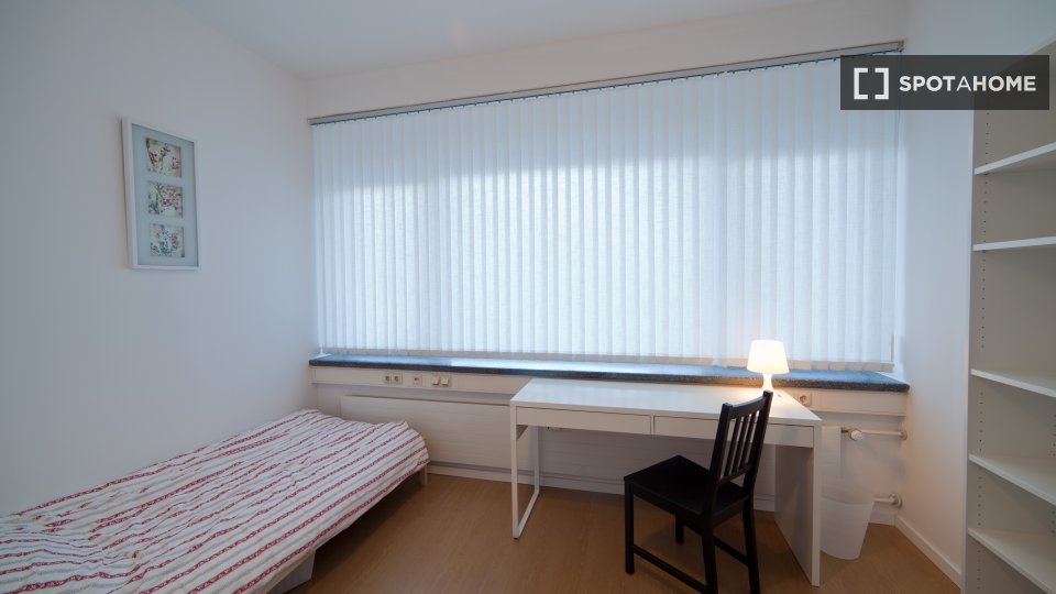 Double room Munich, 6 beds, 130m² — photo 8