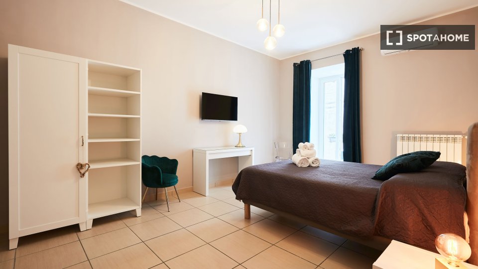 Appartamento Napoli, 1 camera, 64m² — foto 9