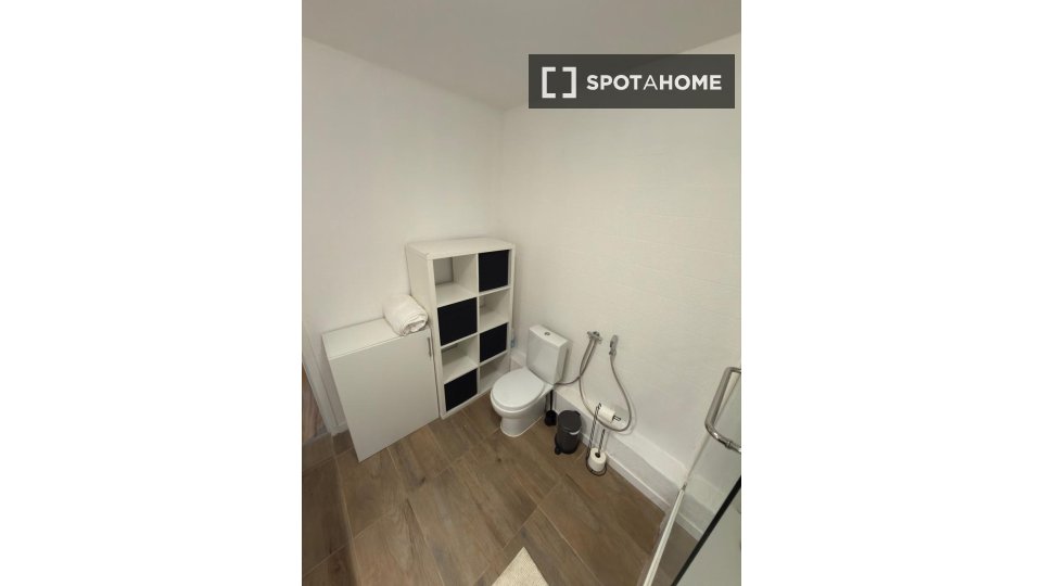 Apartment Lisbon, 1 bed — photo 13
