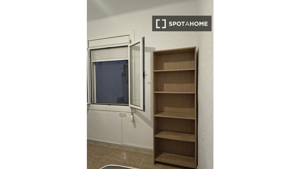 Habitación en piso compartido en alquiler, El Carmel, Barcelona