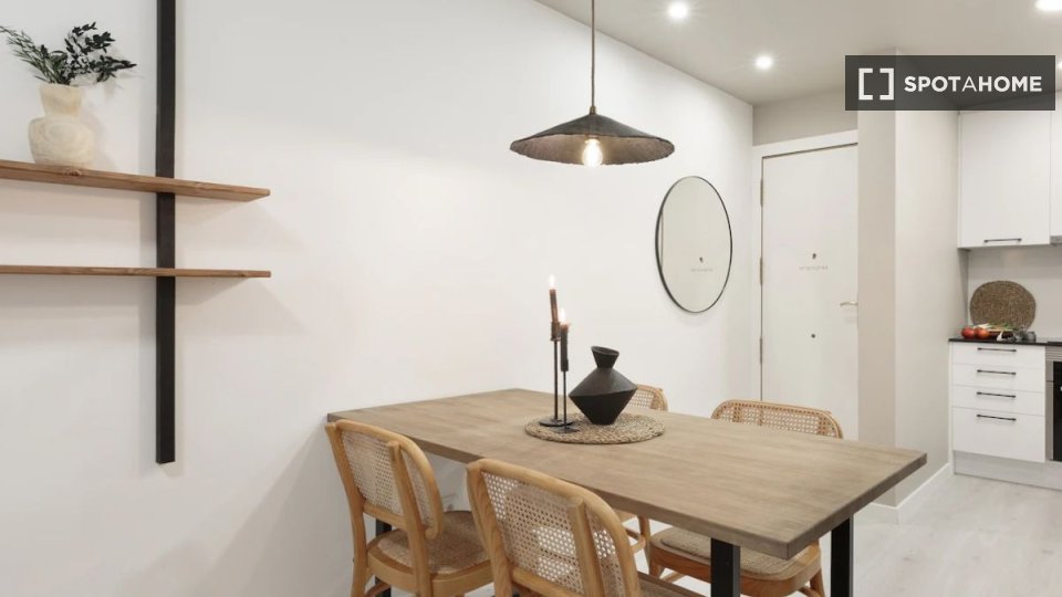 Apartment Barcelona, 3 beds — photo 22