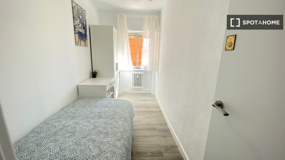 Chambre double Madrid, 7 chambres — photo 7
