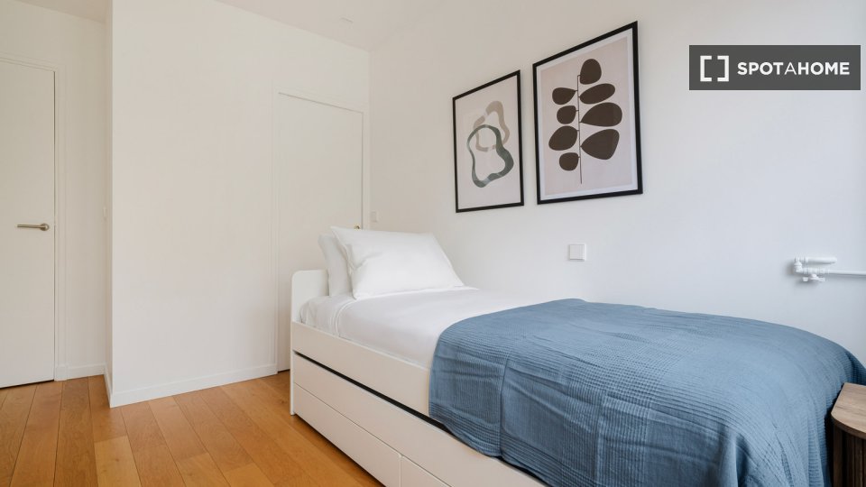 Apartment Paris, 2 beds, 59m² — photo 18