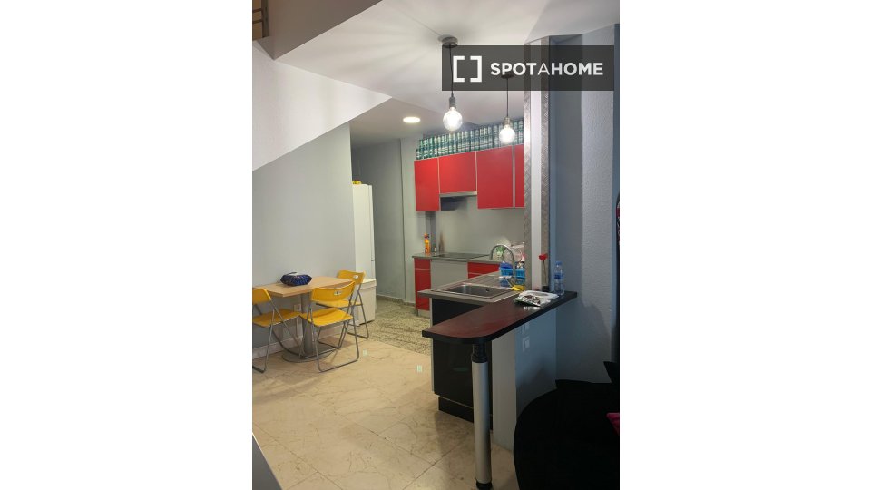 Double room Madrid, 9 beds — photo 11