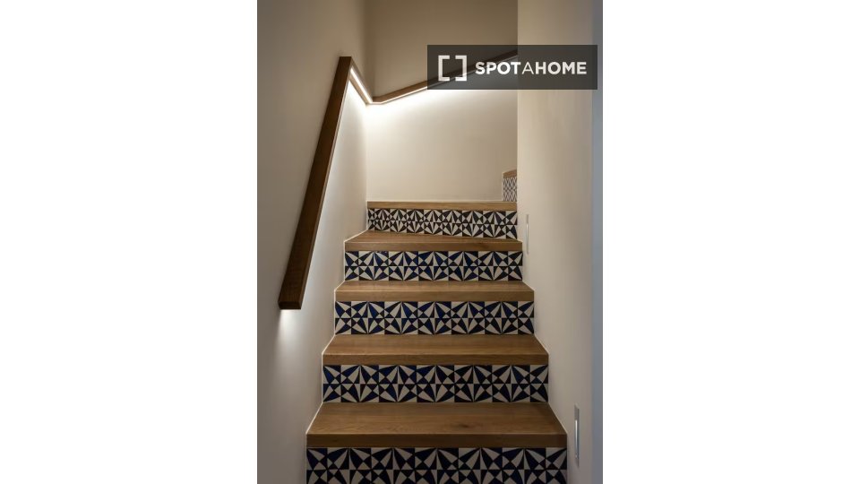 Apartment mono Lisbon — photo 9