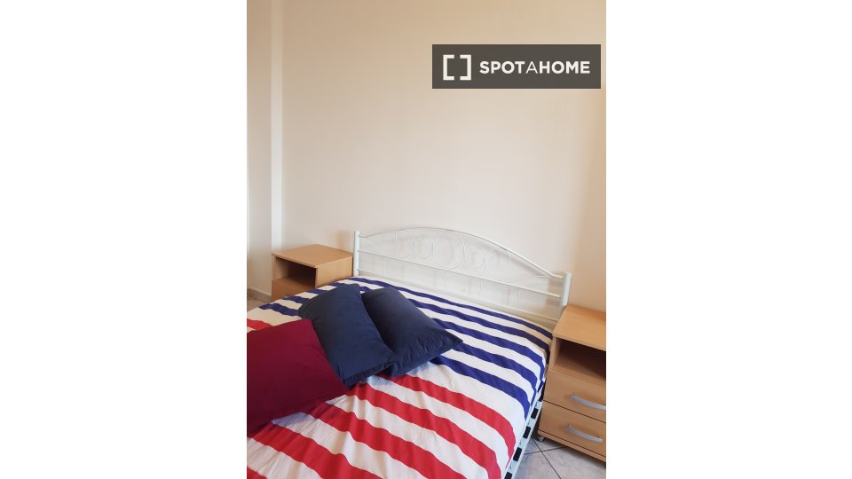 Double room Turin, 3 beds, 96m² — photo 5