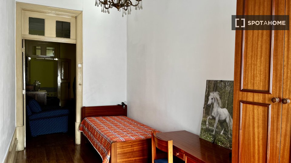 Double room Porto, 3 beds — photo 12
