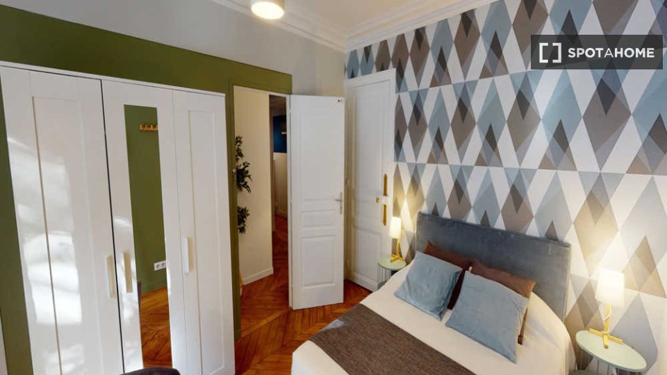 Double room Paris, 4 beds, 80m² — photo 8
