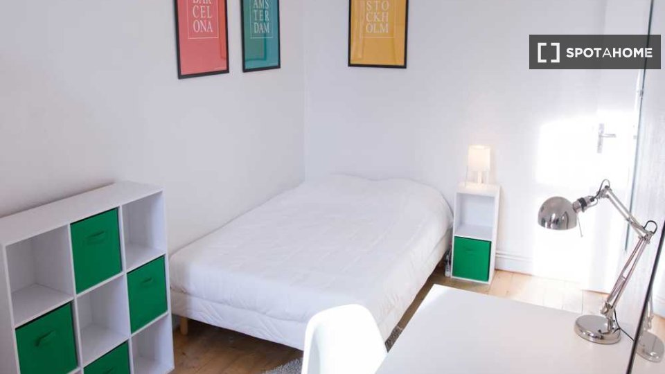 Double room Lille, 3 beds, 60m² — photo 18