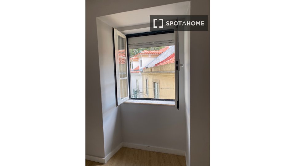 Apartment mono Lisbon, 25m² — photo 6