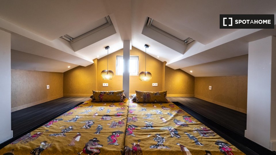 Apartment Lisbon, 3 beds, 100m² — photo 18