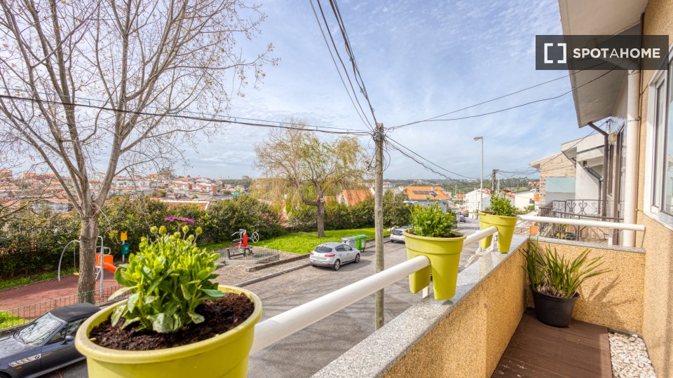 Double room Porto, 3 beds, 149m² — photo 19
