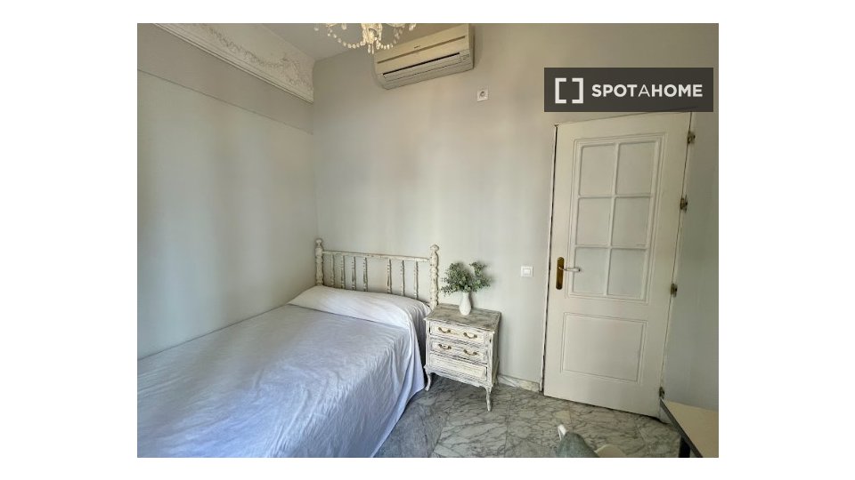 Habitación en piso compartido en El Porvenir, Sevilla