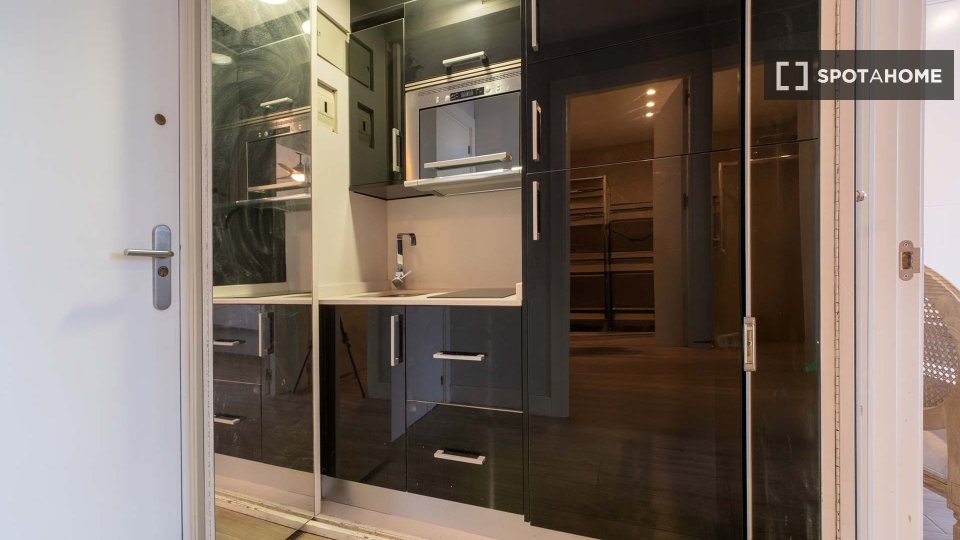Apartment Madrid, 1 bed — photo 36