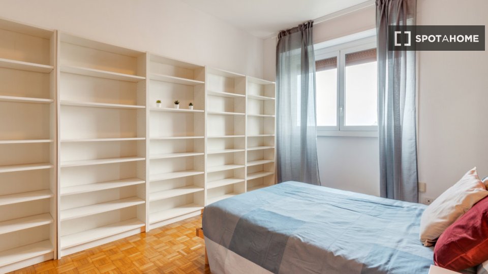Double room Milan, 3 beds, 105m² — photo 18