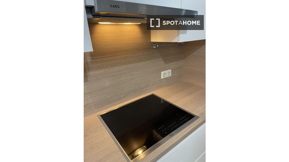 Apartment Stuttgart, 3 beds, 72m² — photo 4