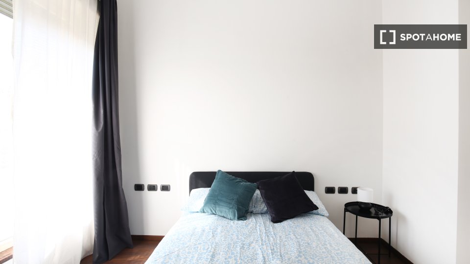 Double room Milan, 6 beds, 150m² — photo 2