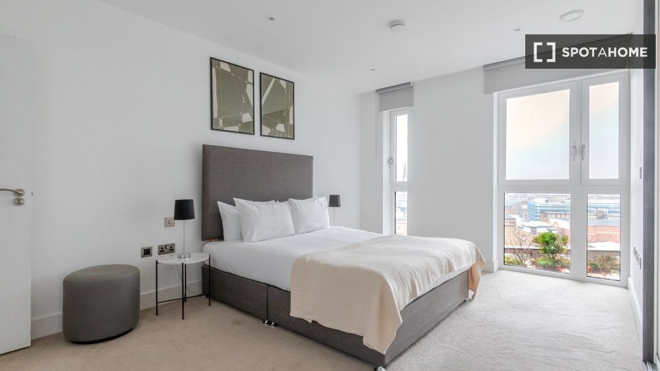 Apartment London, 2 beds — photo 19