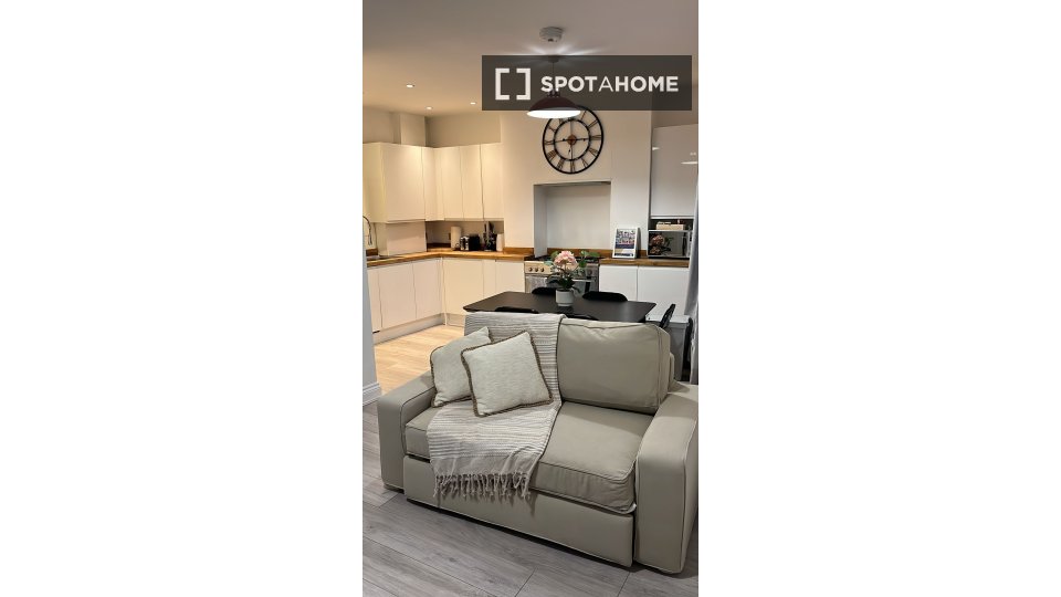 Apartment London, 2 beds, 80m² — photo 8
