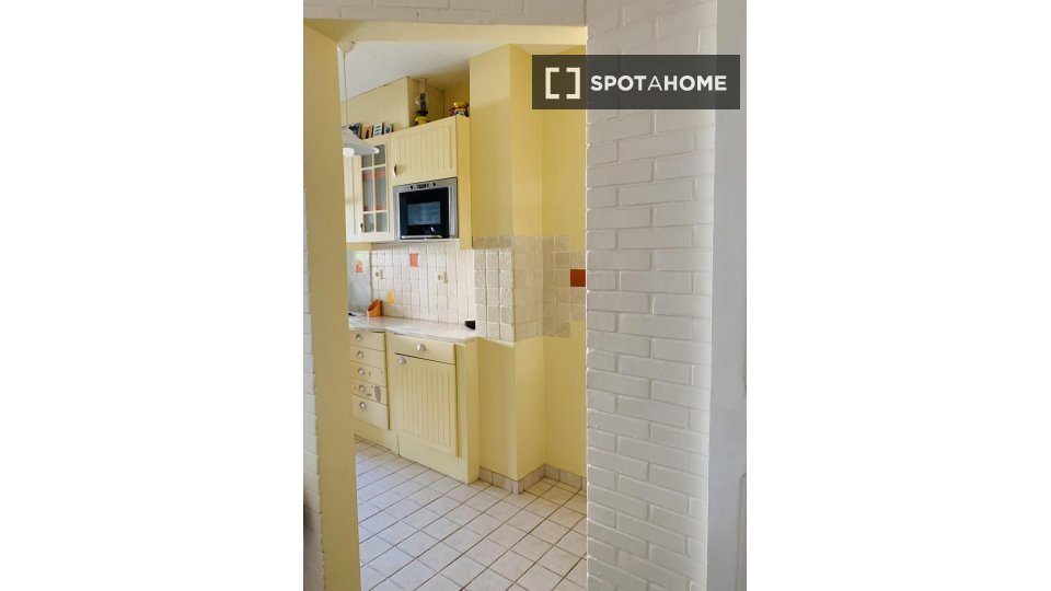 Apartment Lisbon, 2 beds, 70m² — photo 8