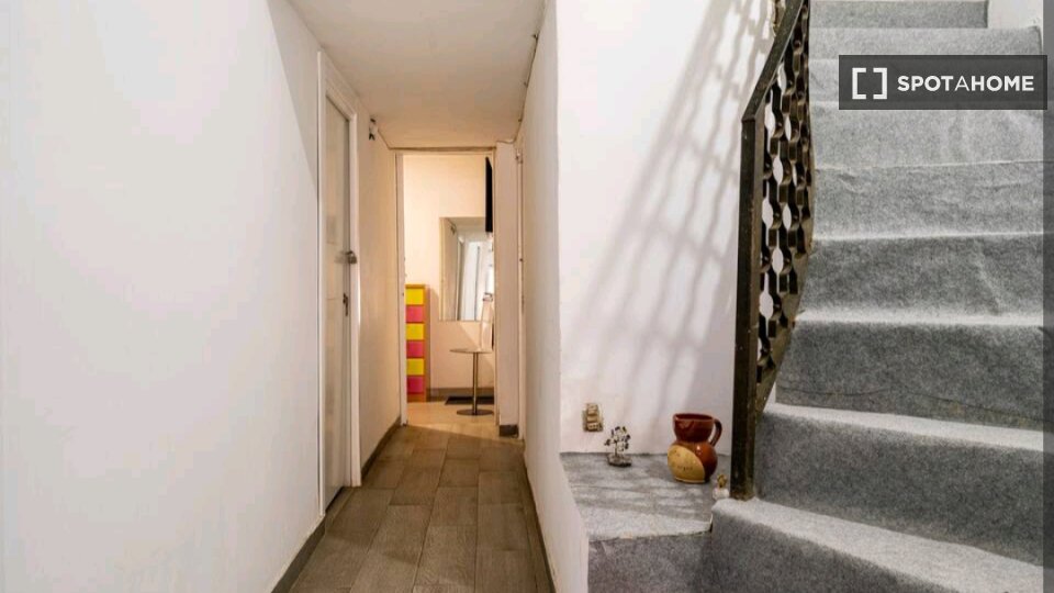 Double room Valencia, 6 beds, 70m² — photo 14