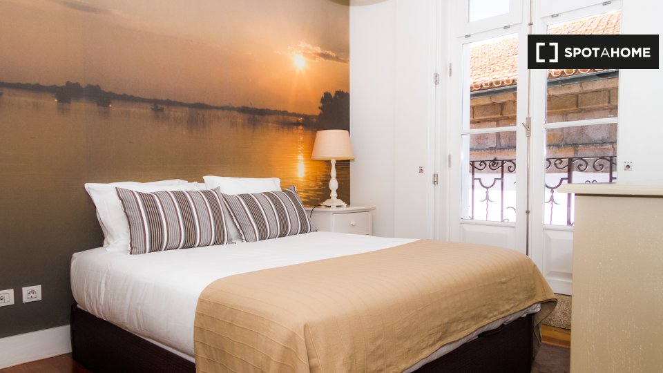 Apartment Porto, 1 bed, 75m² — photo 18